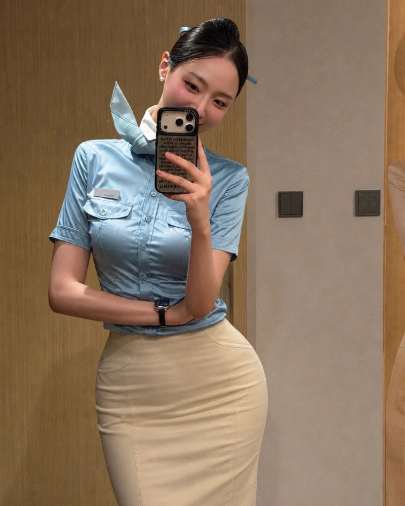 어느 환상적인 승무원 몸매